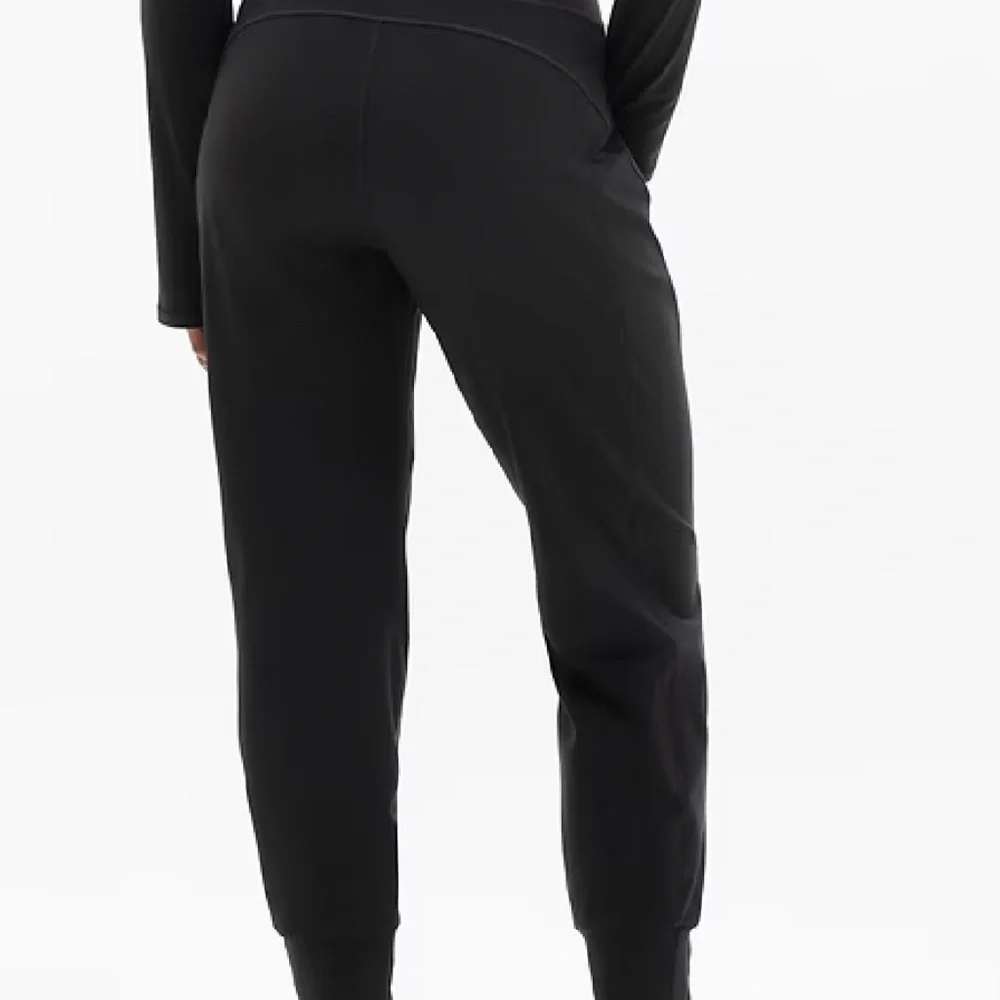 Athleta Rainier Mid Rise Jogger Purple S Tall - Picture 2 of 4